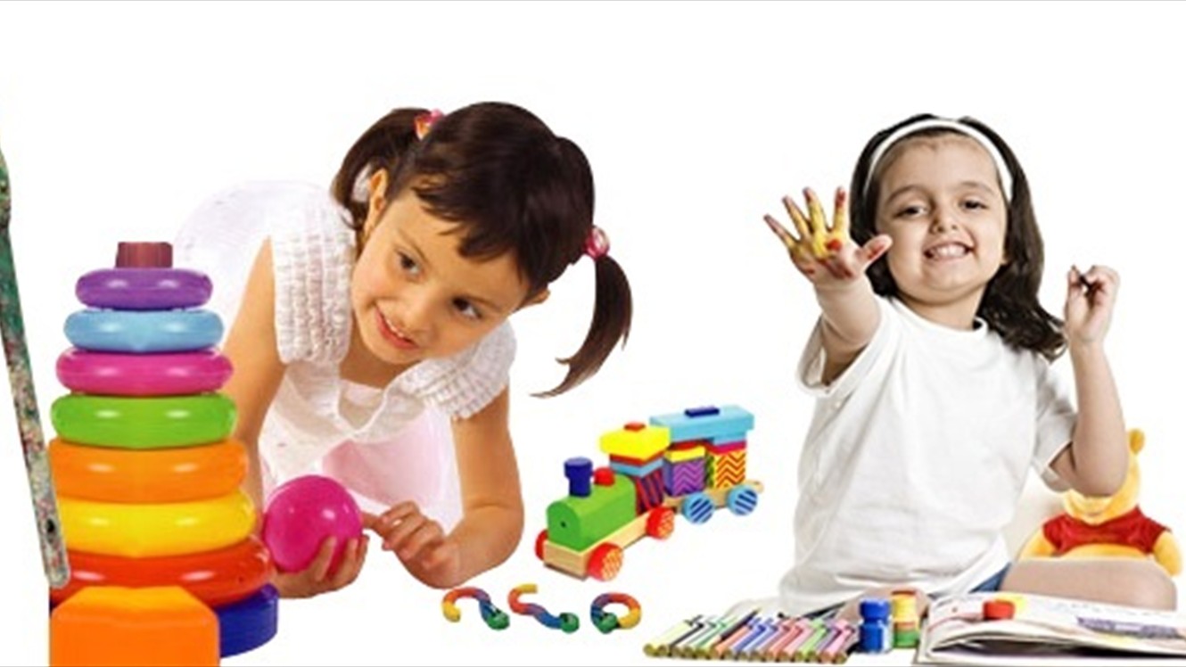 Toy full. Toys for Kids. PLAYKIDS прозрачном фоне. Дети творчество пальцы вверх. Дети играют в игрушки PNG.
